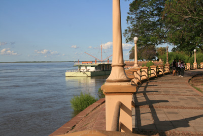 022 IMG_6823 Parana River popular pathway Corrientes.jpg